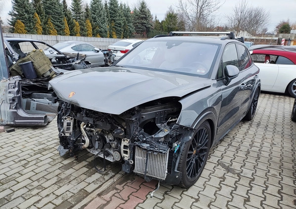 Porsche Cayenne cena 229000 przebieg: 41000, rok produkcji 2021 z Warszawa małe 46